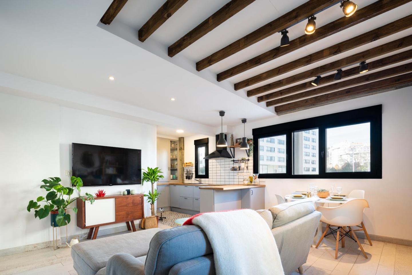 Duplex De Diseno Cerca De Riazor